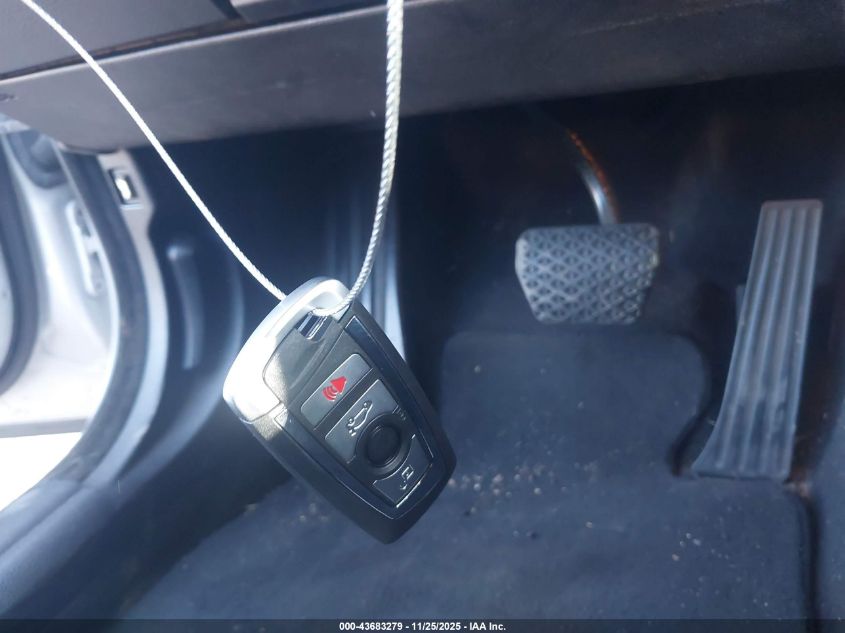 2013 BMW 528I VIN: WBAXG5C58DDY35077 Lot: 43683279