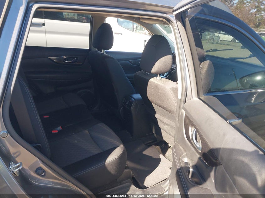 JN8AT2MV9JW301981 2018 NISSAN ROGUE photo no. 8