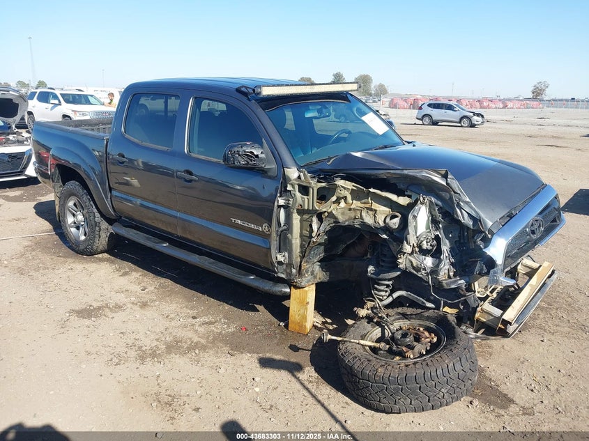 TOYOTA TACOMA BASE V6