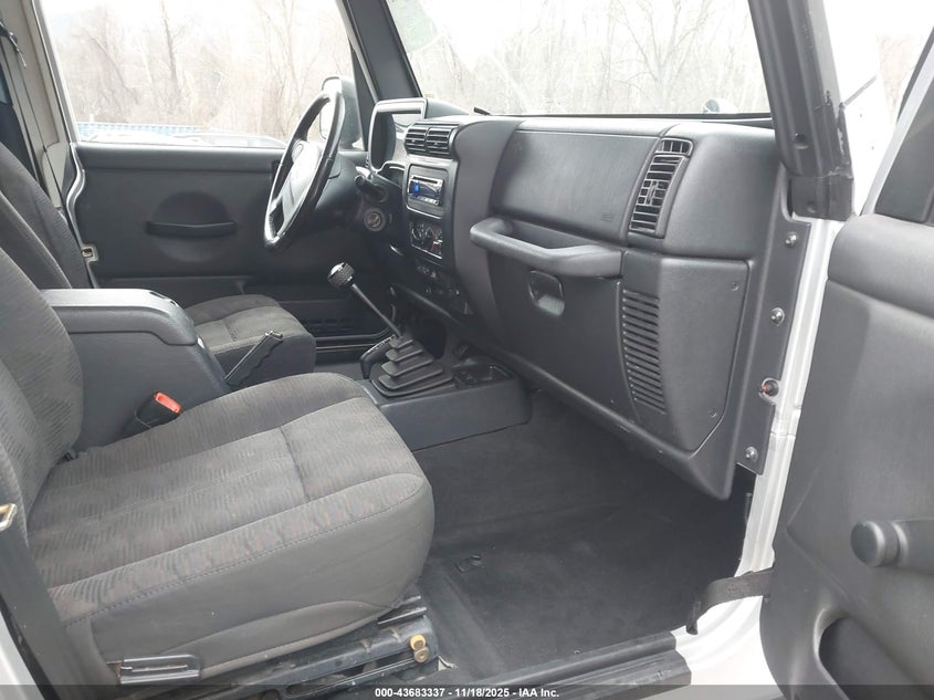 1J4FA69S14P766244 2004 JEEP WRANGLER photo no. 5