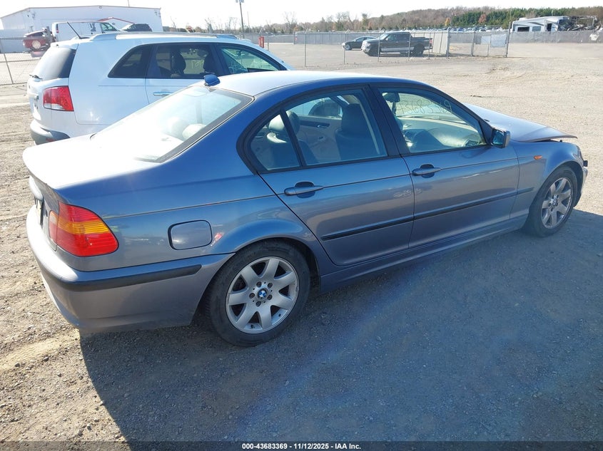 WBAEV33475KW19064 2005 BMW 3ER photo no. 4