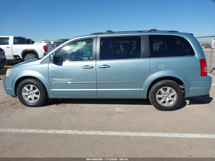 2A4RR8D17AR400198 2010 CHRYSLER TOWN & COUNTRY photo no. 14