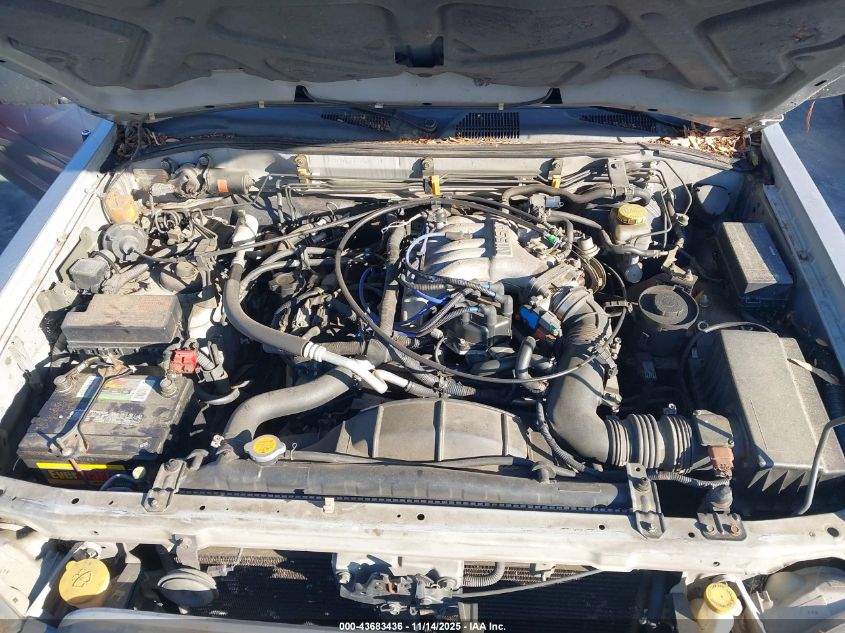 2000 Nissan Pathfinder Le/Se/Xe VIN: JN8AR07Y1YW425830 Lot: 43683436