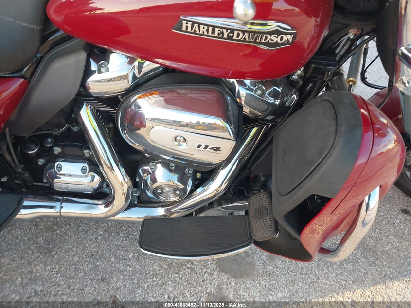 2021 Harley-Davidson Flhtcutg VIN: 1HD1MAF12MB858206 Lot: 43683452