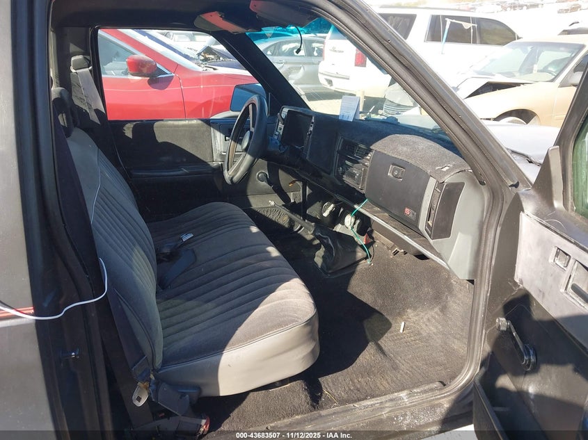 1GCCS14R9N8168606 1992 CHEVROLET S-10 PICKUP photo no. 5