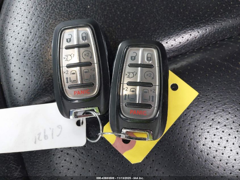 2019 Chrysler Pacifica Touring L Plus VIN: 2C4RC1EG7KR702464 Lot: 43683508