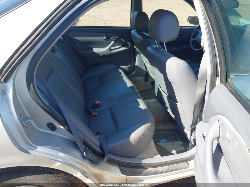 2000 Toyota Camry Le VIN: 4T1BG22K5YU707089 Lot: 43683559