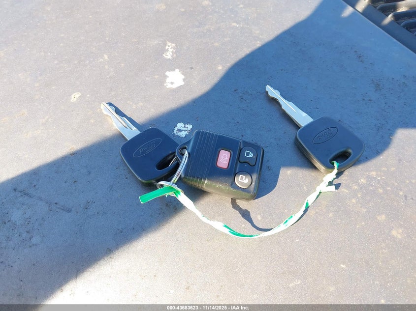 2002 Ford F-150 Lariat/Xlt VIN: 1FTRW08682KA73218 Lot: 43683623