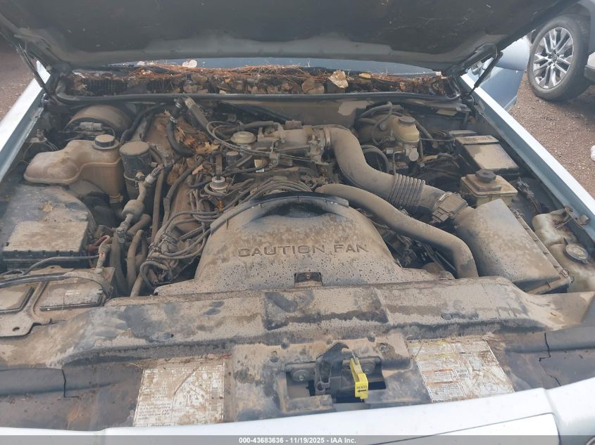 1997 Lincoln Town Car Executive VIN: 1LNLM81W2VY725011 Lot: 43683636