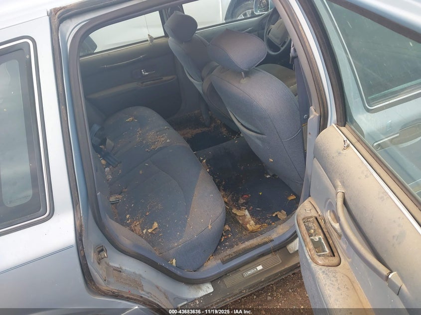 1997 Lincoln Town Car Executive VIN: 1LNLM81W2VY725011 Lot: 43683636