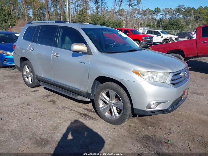 2013 TOYOTA HIGHLANDER LIMITED V6 - 5TDYK3EH5DS124264