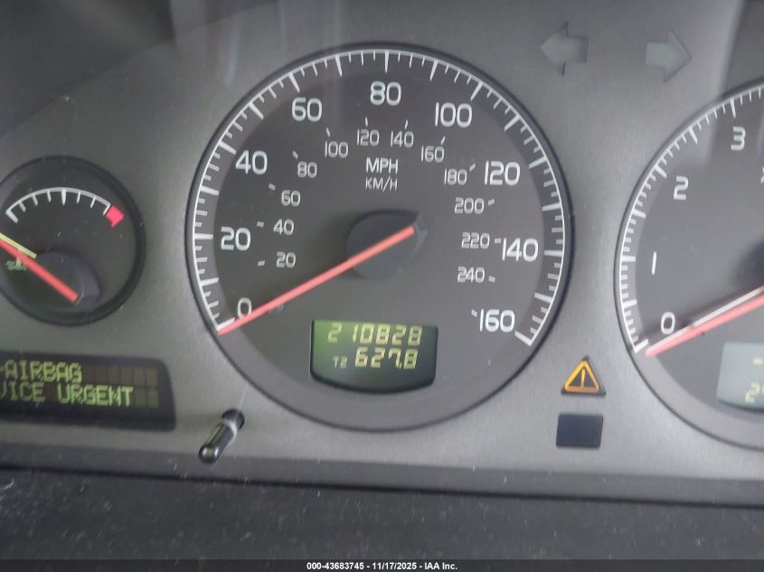 2002 Volvo V70 Xc VIN: YV1SZ58D121051999 Lot: 43683745