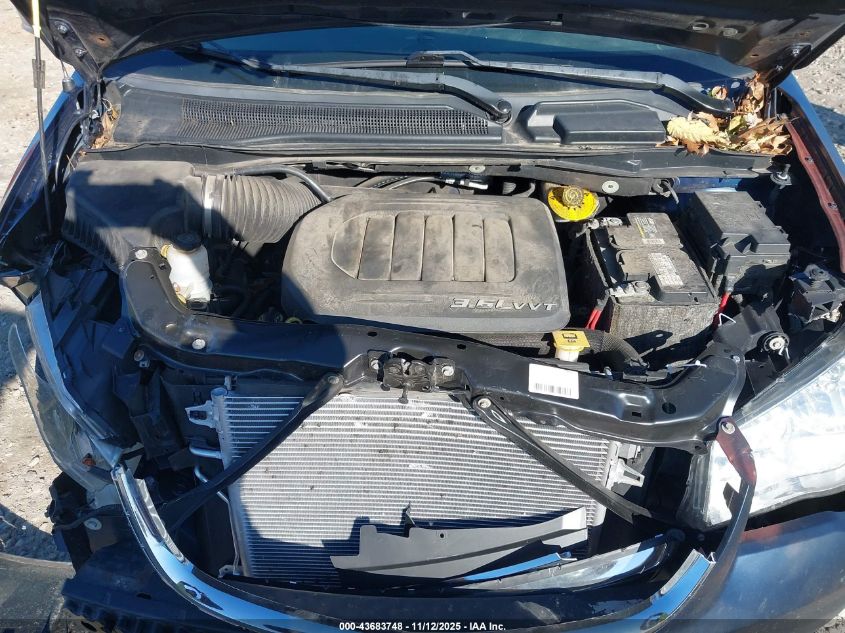 2015 Chrysler Town & Country Touring-L VIN: 2C4RC1CG1FR673679 Lot: 43683748