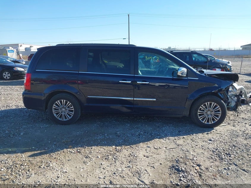 2015 Chrysler Town & Country Touring-L VIN: 2C4RC1CG1FR673679 Lot: 43683748