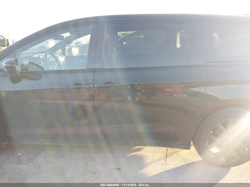 2019 Chrysler Pacifica Touring Plus VIN: 2C4RC1FG6KR560610 Lot: 43683800