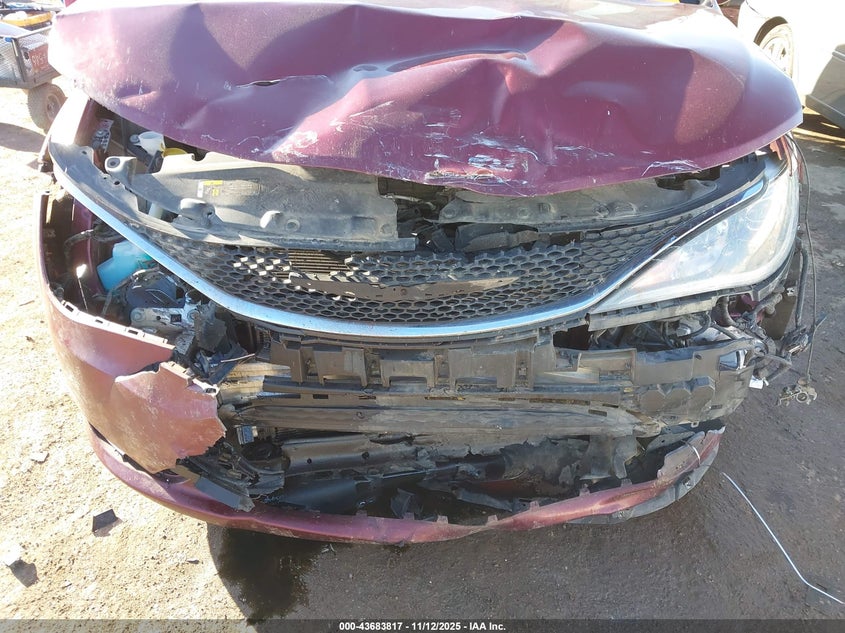 2019 Chrysler Pacifica Touring L VIN: 2C4RC1BG3KR730220 Lot: 43683817