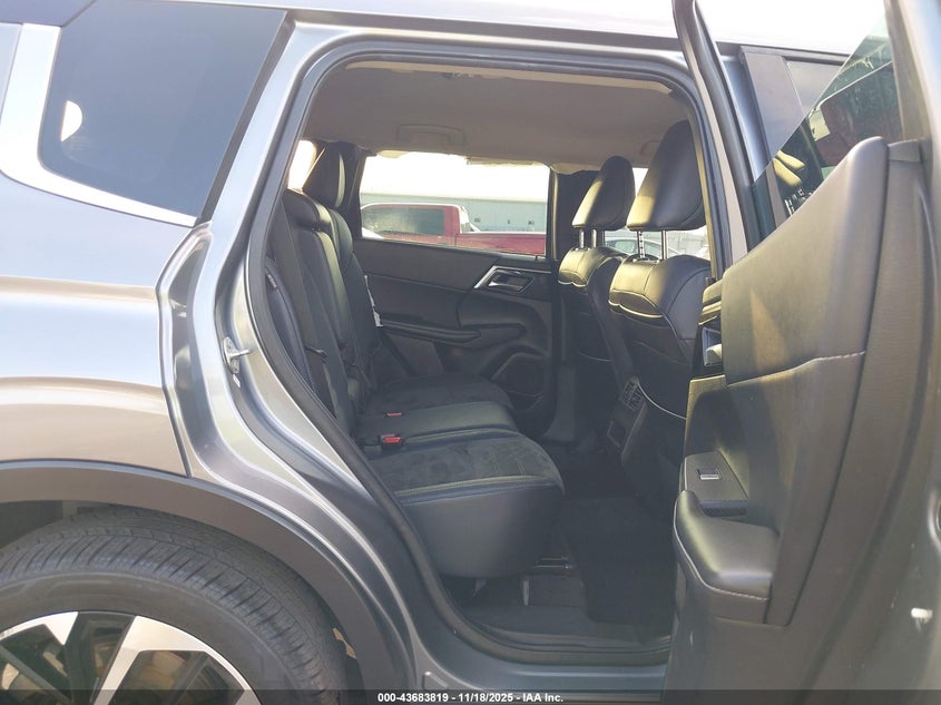 2022 Mitsubishi Outlander Black Edition S-Awc/Se 2.5 S-Awc/Se Launch Edition S-Awc VIN: JA4J4UA89NZ074650 Lot: 43683819