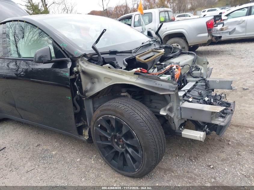 2020 Tesla Model Y Long Range Dual Motor All-Wheel Drive VIN: 5YJYGDEE5LF049453 Lot: 43683835