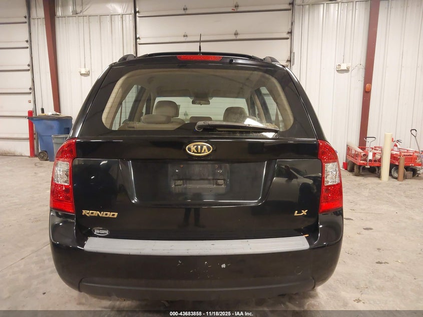 2008 Kia Rondo Lx VIN: KNAFG525787174420 Lot: 43683858