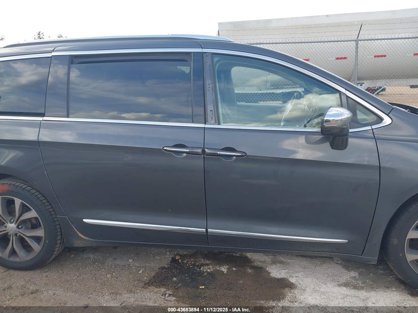 2C4RC1GG3HR704041 2017 CHRYSLER PACIFICA photo no. 13