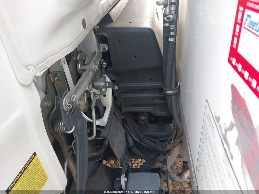 2020 Isuzu Refrigerated Box VIN: 54DCW1B3LS804320 Lot: 43683921