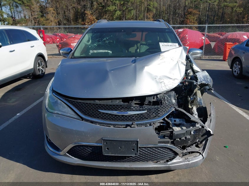 2020 Chrysler Pacifica Limited VIN: 2C4RC1GG6LR114148 Lot: 43684030