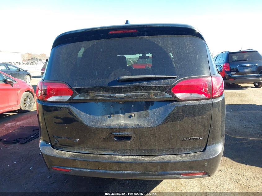 2018 Chrysler Pacifica Limited VIN: 2C4RC1GG6JR310894 Lot: 43684032