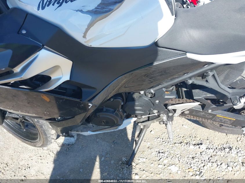 2023 Kawasaki Ex400 VIN: JKAEXKG14PDAK7987 Lot: 43684033
