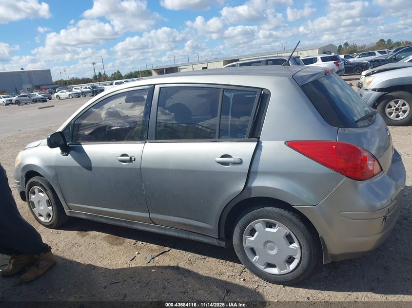 2009 Nissan Versa 1.8S VIN: 3N1BC13EX9L377967 Lot: 43684116