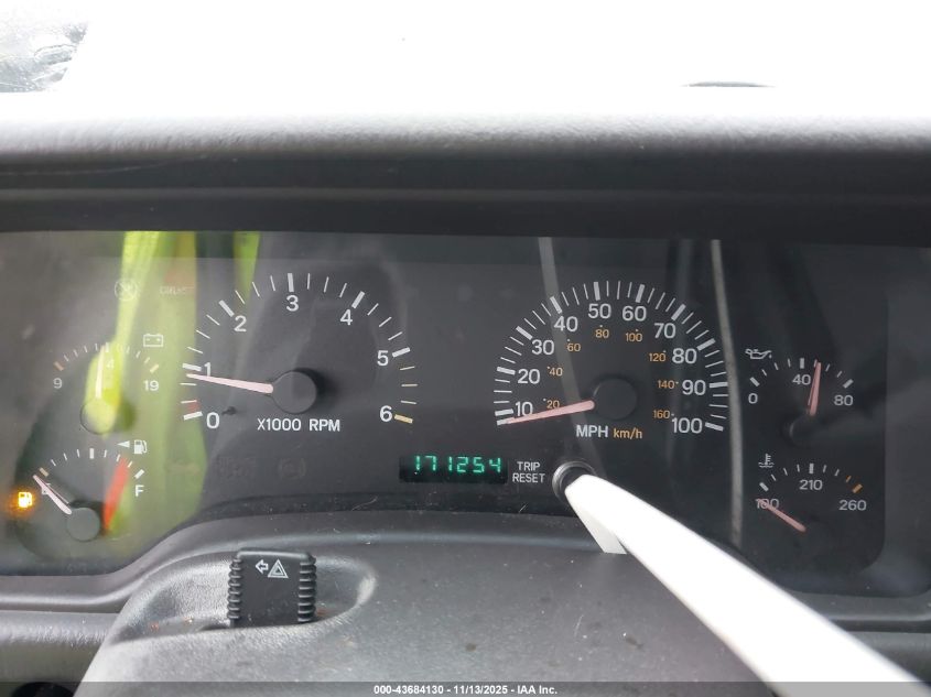 2001 Jeep Cherokee Sport VIN: 1J4FF48S51L621203 Lot: 43684130