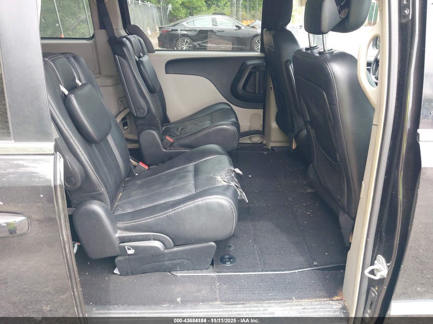 2014 Chrysler Town & Country Touring VIN: 2C4RC1BG2ER449403 Lot: 43684184