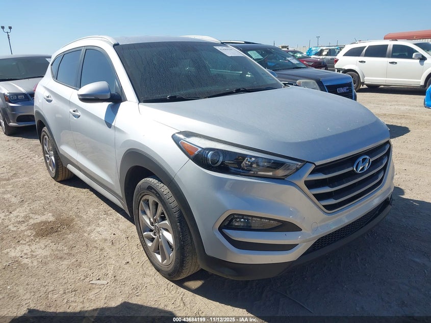 HYUNDAI TUCSON SE PLUS