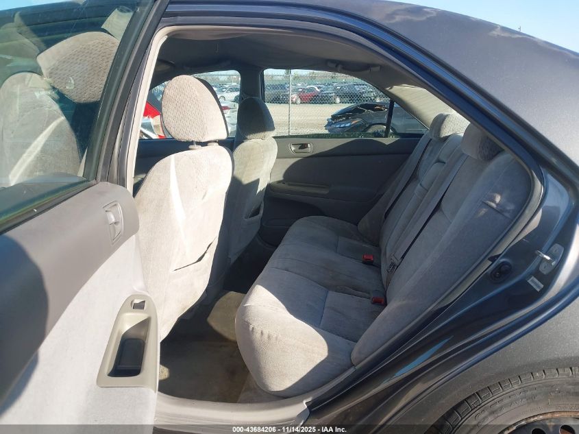 2003 Toyota Camry Le VIN: 4T1BE32K13U744807 Lot: 43684206