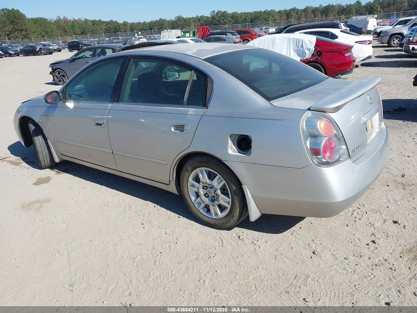 1N4AL11DX3C255606 2003 NISSAN ALTIMA photo no. 3