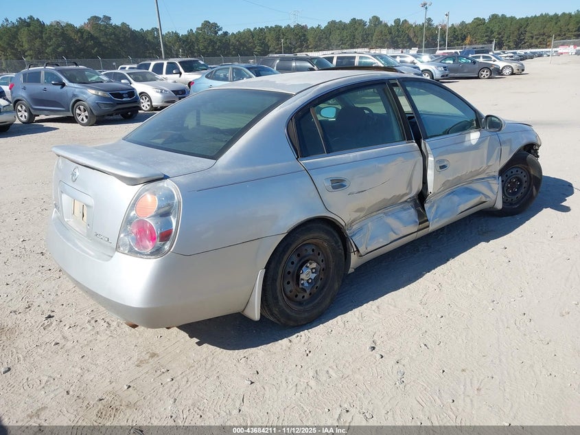 1N4AL11DX3C255606 2003 NISSAN ALTIMA photo no. 4