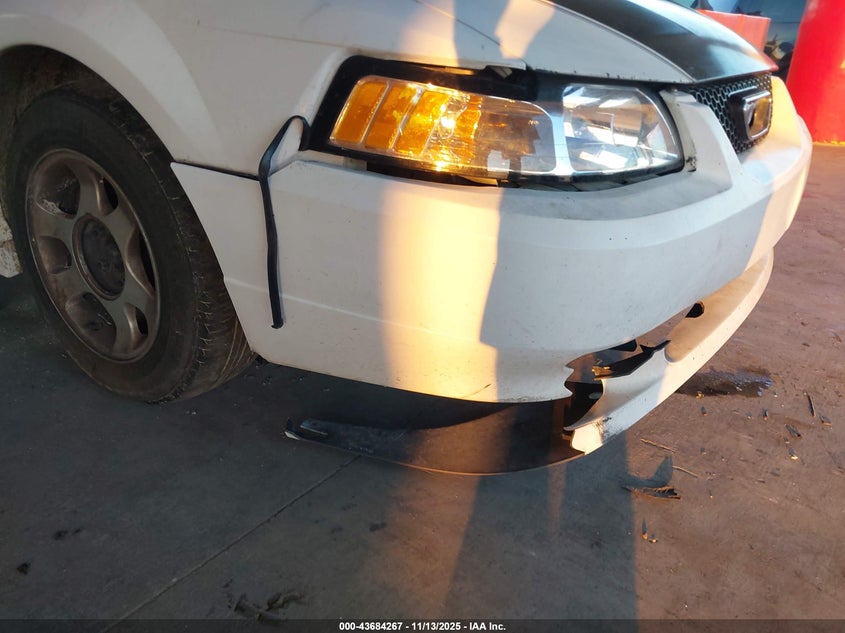 1999 Ford Mustang VIN: 1FAFP4047XF123453 Lot: 43684267