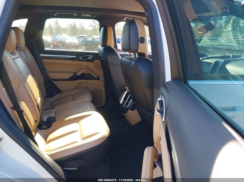 2016 Porsche Cayenne VIN: WP1AA2A2XGKA14739 Lot: 43684275