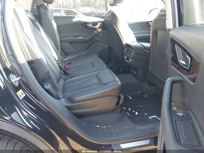 2018 Audi Q7 3.0T Premium VIN: WA1VAAF73JD013472 Lot: 43684286