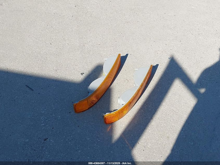 2019 Chevrolet Express Cutaway Work Van VIN: 1GB0GRFG7K1300009 Lot: 43684307