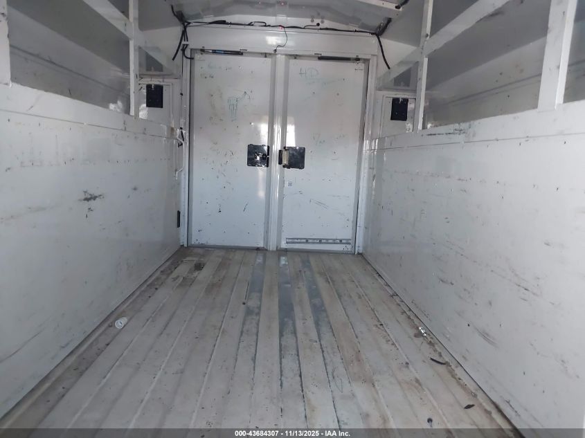 2019 Chevrolet Express Cutaway Work Van VIN: 1GB0GRFG7K1300009 Lot: 43684307