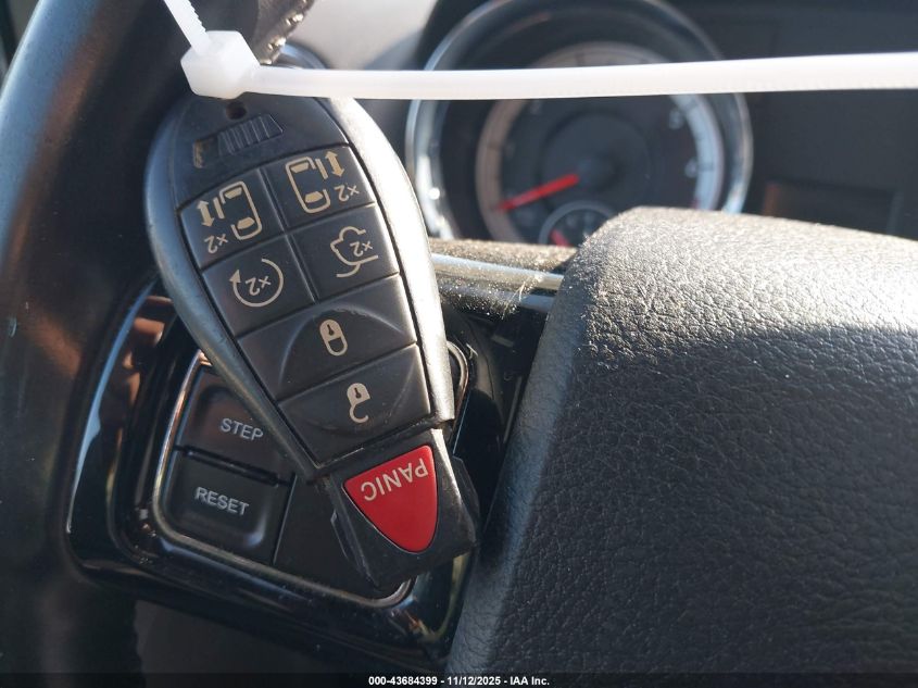 2014 Dodge Grand Caravan Sxt 30Th Anniversary VIN: 2C4RDGCG0ER268413 Lot: 43684399