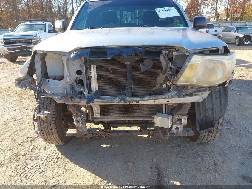 5TEPX42N66Z306784 2006 TOYOTA TACOMA photo no. 6