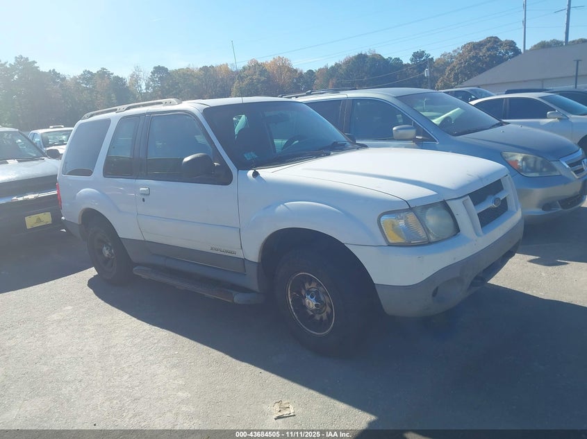2001 Ford Explorer Sport white suv gasoline 1FMYU60E11UA40440 photo #1