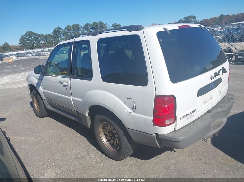 2001 Ford Explorer Sport white suv gasoline 1FMYU60E11UA40440 photo #4