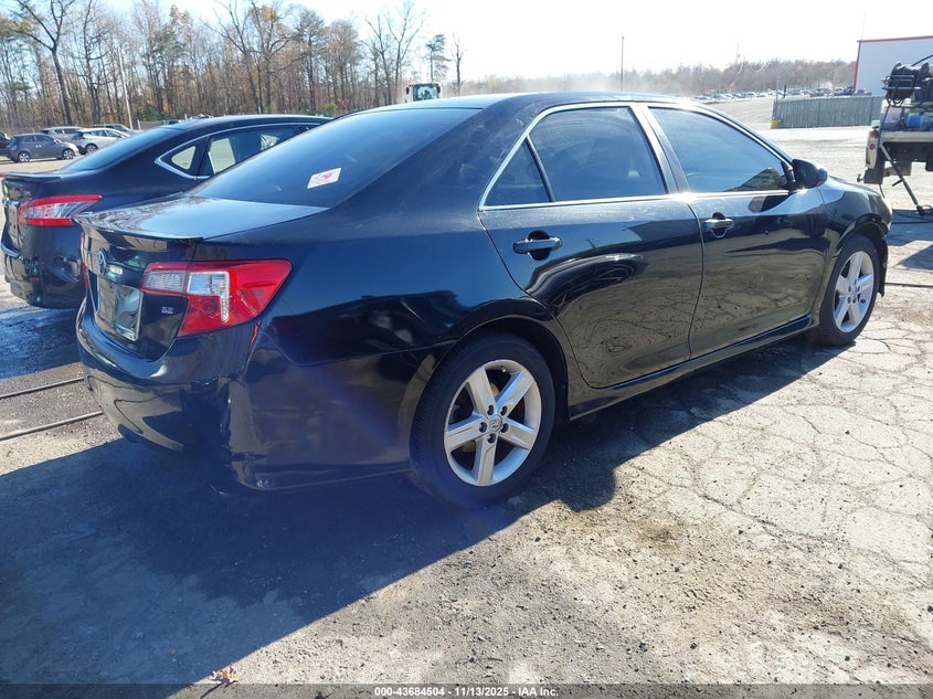 4T1BF1FK3EU433863 2014 TOYOTA CAMRY photo no. 4