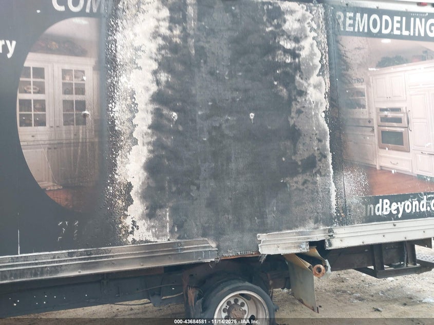 2005 Ford E-350 Cutaway Standard VIN: 1FDWE35L05HA70456 Lot: 43684581