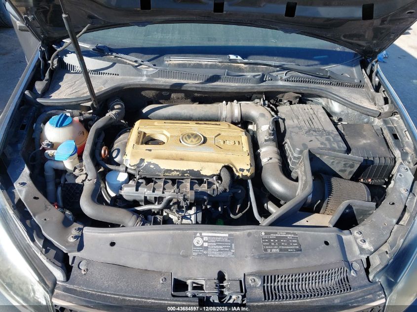 2010 Volkswagen Gti 2-Door VIN: WVWED7AJ2AW204811 Lot: 43684597