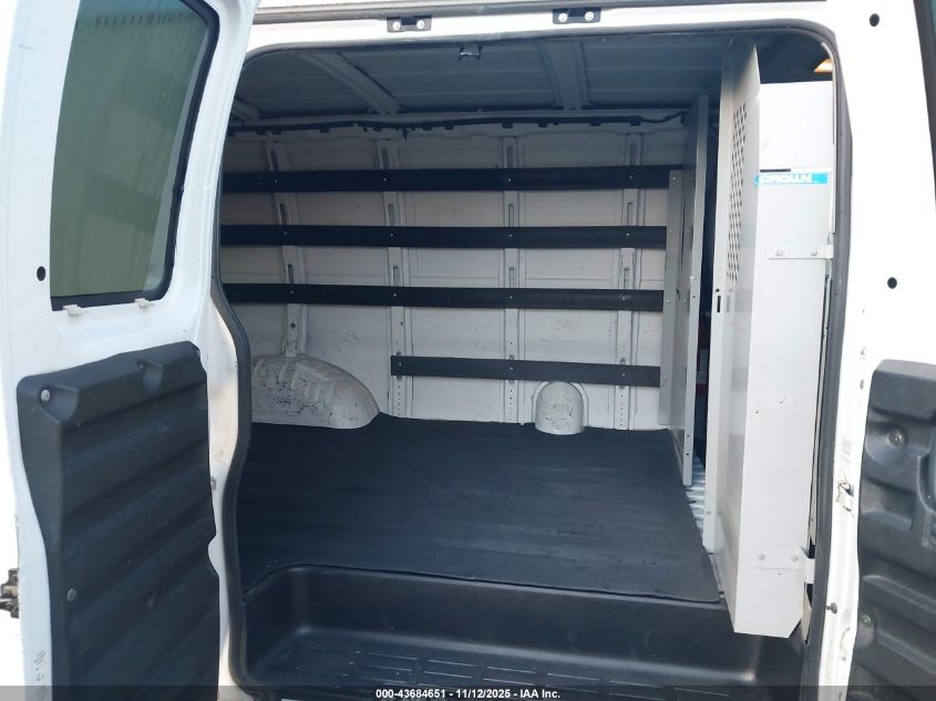 1999 GMC Savana Standard VIN: 1GTFG25M7X1067437 Lot: 43684651