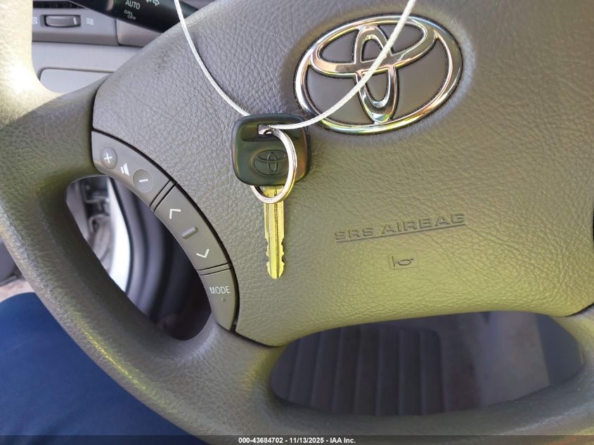 2005 Toyota Camry Le VIN: 4T1BE30K55U090027 Lot: 43684702