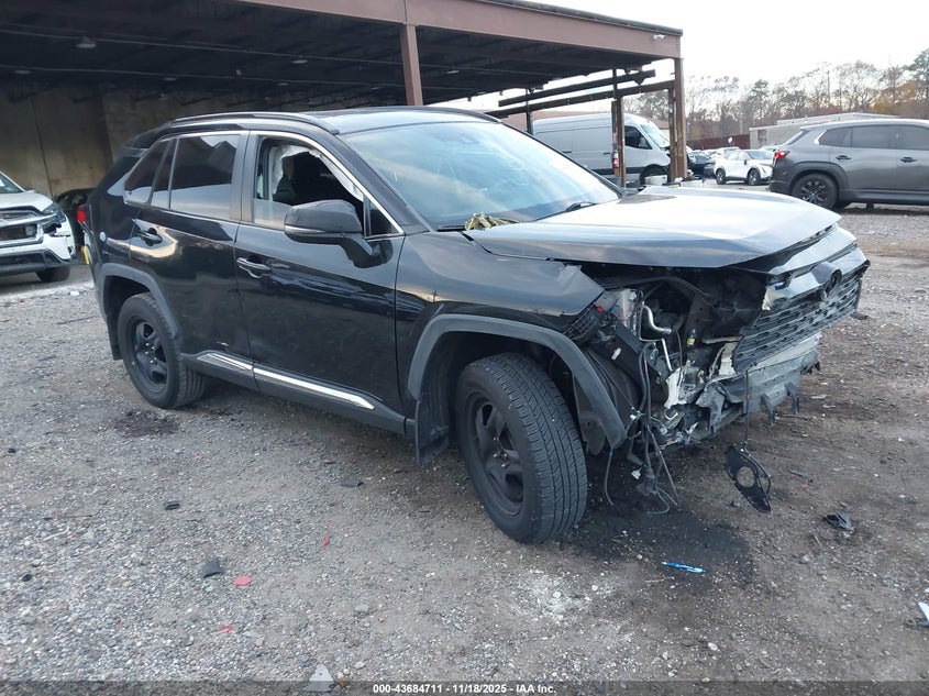 TOYOTA RAV4 XLE PREMIUM